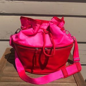 LuLulemon method bag